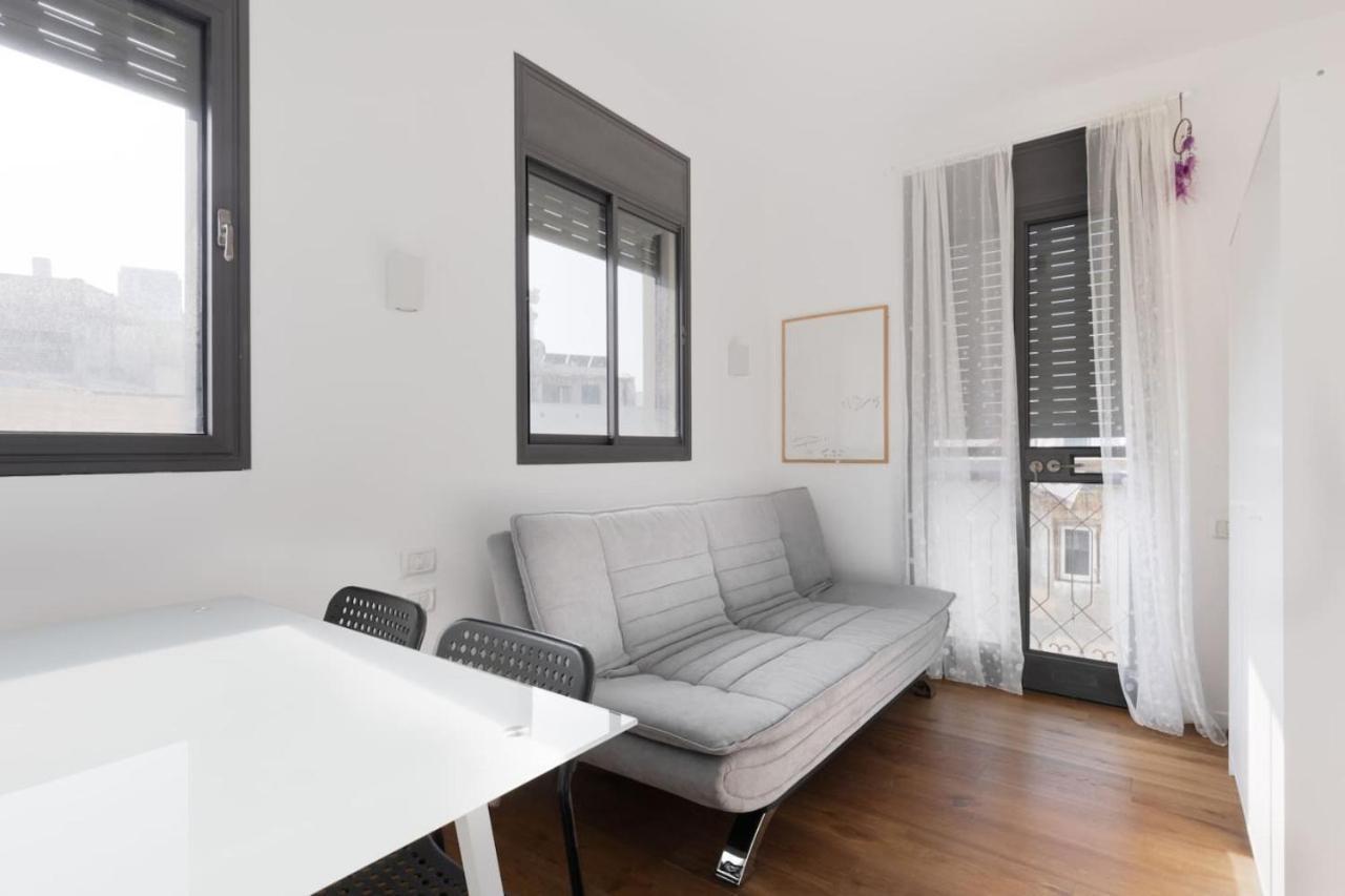 Boutique Two-bedroom On Nahalat Binyamin *